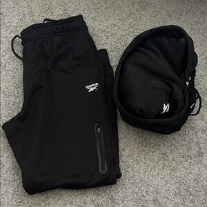Preowned L Reebok Black Track Pants and Hoodie